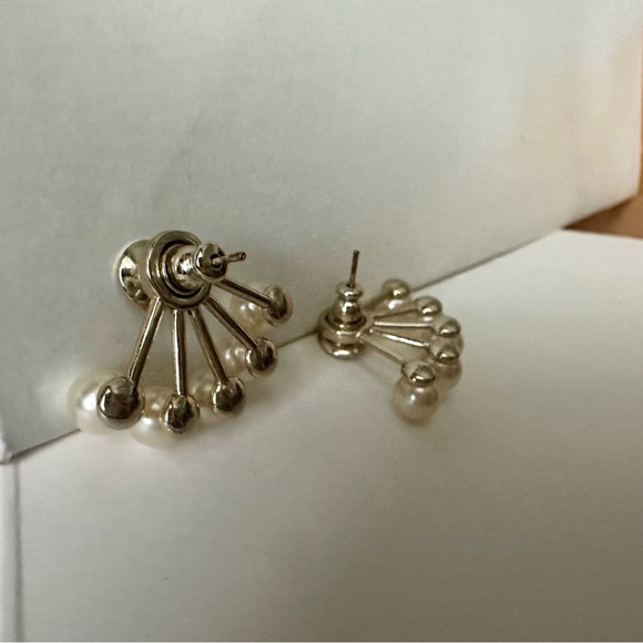 Vintage DIOR Rare Authentic Pearl Burst Behind-the-Lobe Earrings - Picture 7 of 8